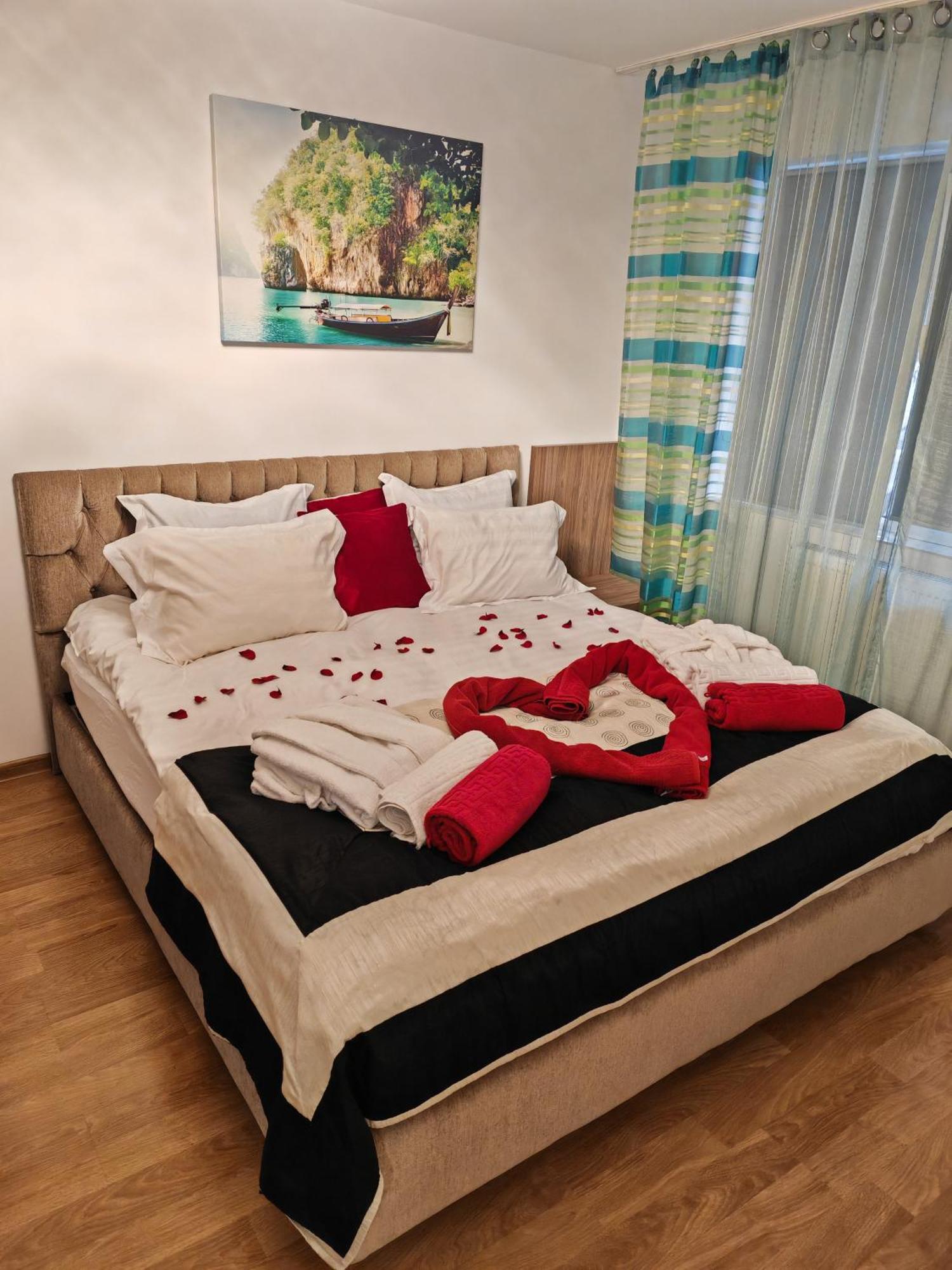 Mony Apartaments Roman Eksteriør billede